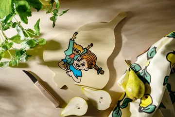 Pippi Chop & Serve cutting board 21x30 cm - Fruits - Muurla