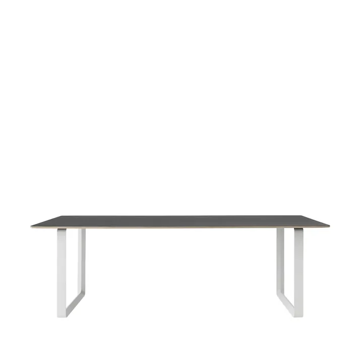 70/70 dining table 225x90 cm - Black linoleum-Plywood-White - Muuto