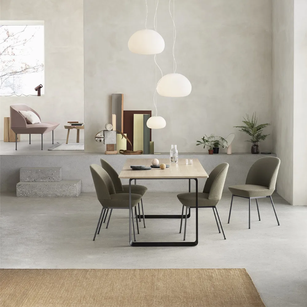 70/70 dining table 225x90 cm, Solid oak-Grey Muuto