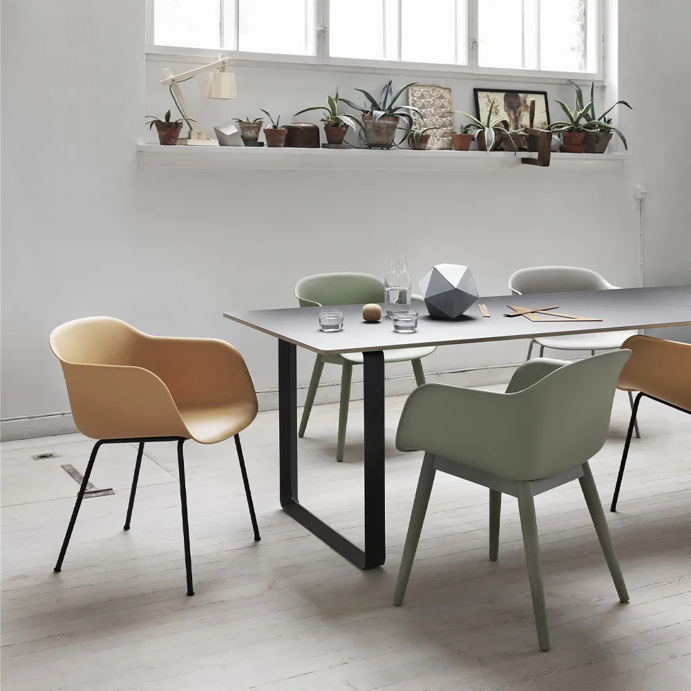 70/70 dining table 255x108 cm, Solid smoked oak-Black Muuto