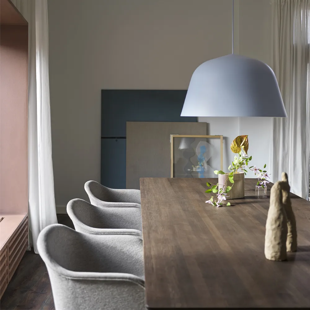 70/70 dining table 295x108 cm, Solid oak-Grey Muuto