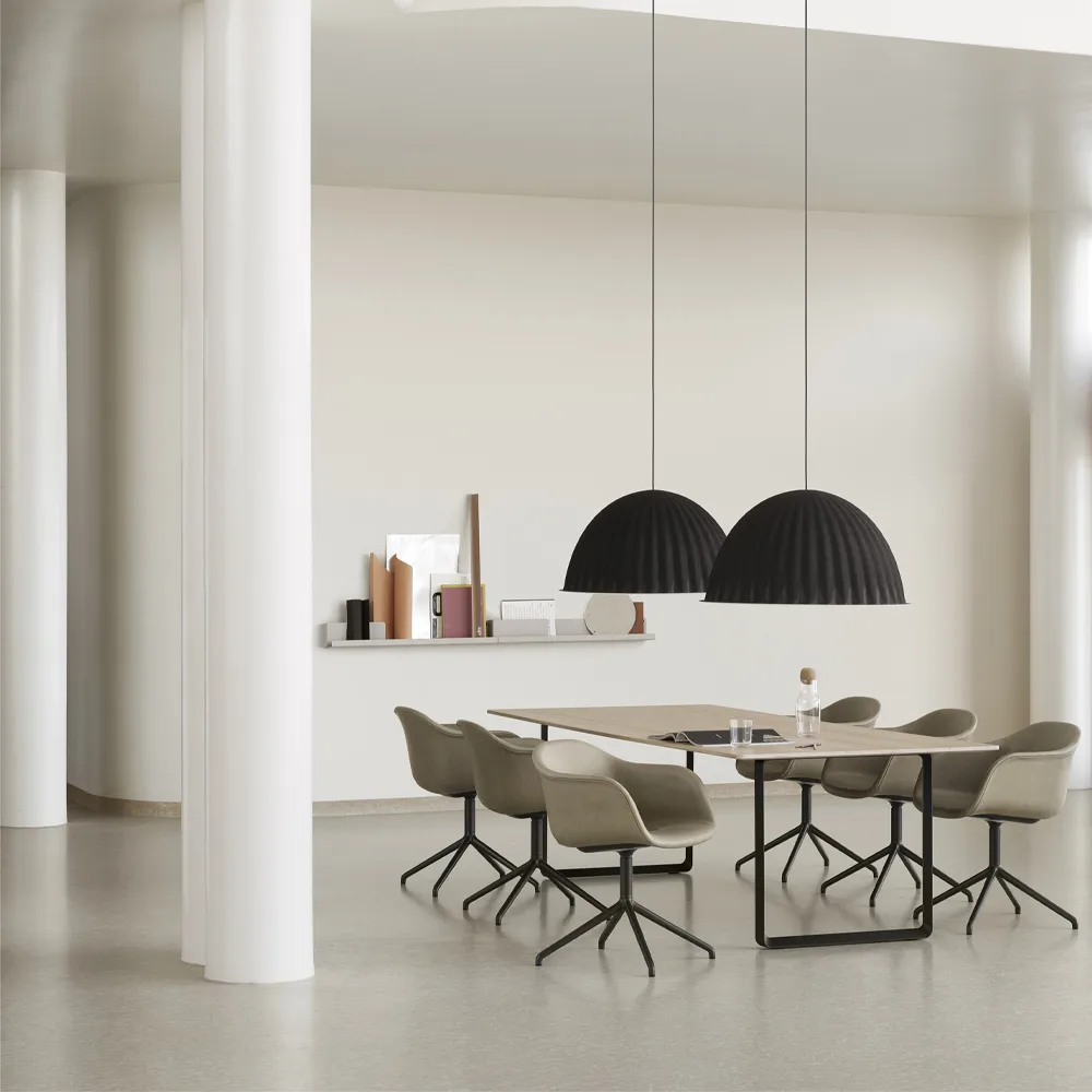 70/70 dining table 295x108 cm, Solid oak-Sand Muuto
