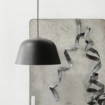 Ambit ceiling lamp Ø25 cm - black - Muuto