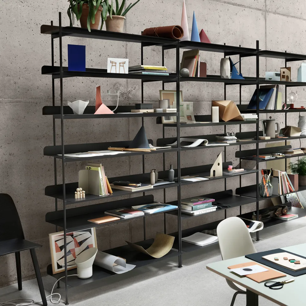 Compile configuration 1 shelving system, Black Muuto