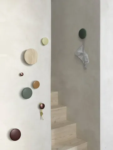 Dots Wood coat hook - Light olive, Ø6.5 cm - Muuto