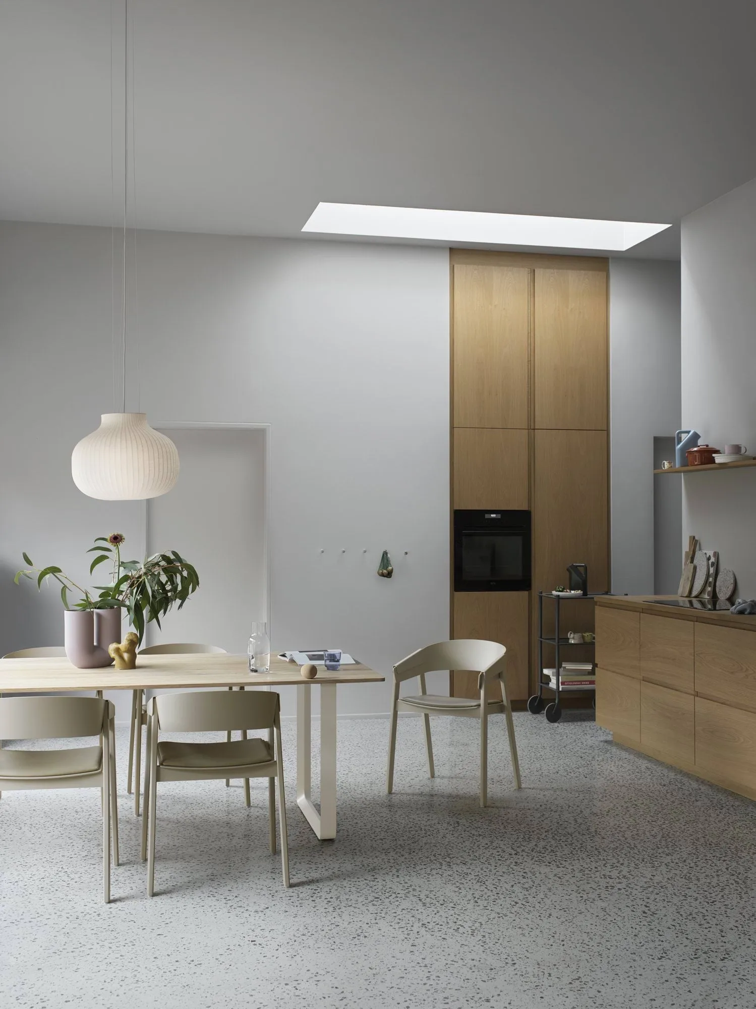 Dots Wood coat hook, Yellow-beige, Ø13 cm Muuto