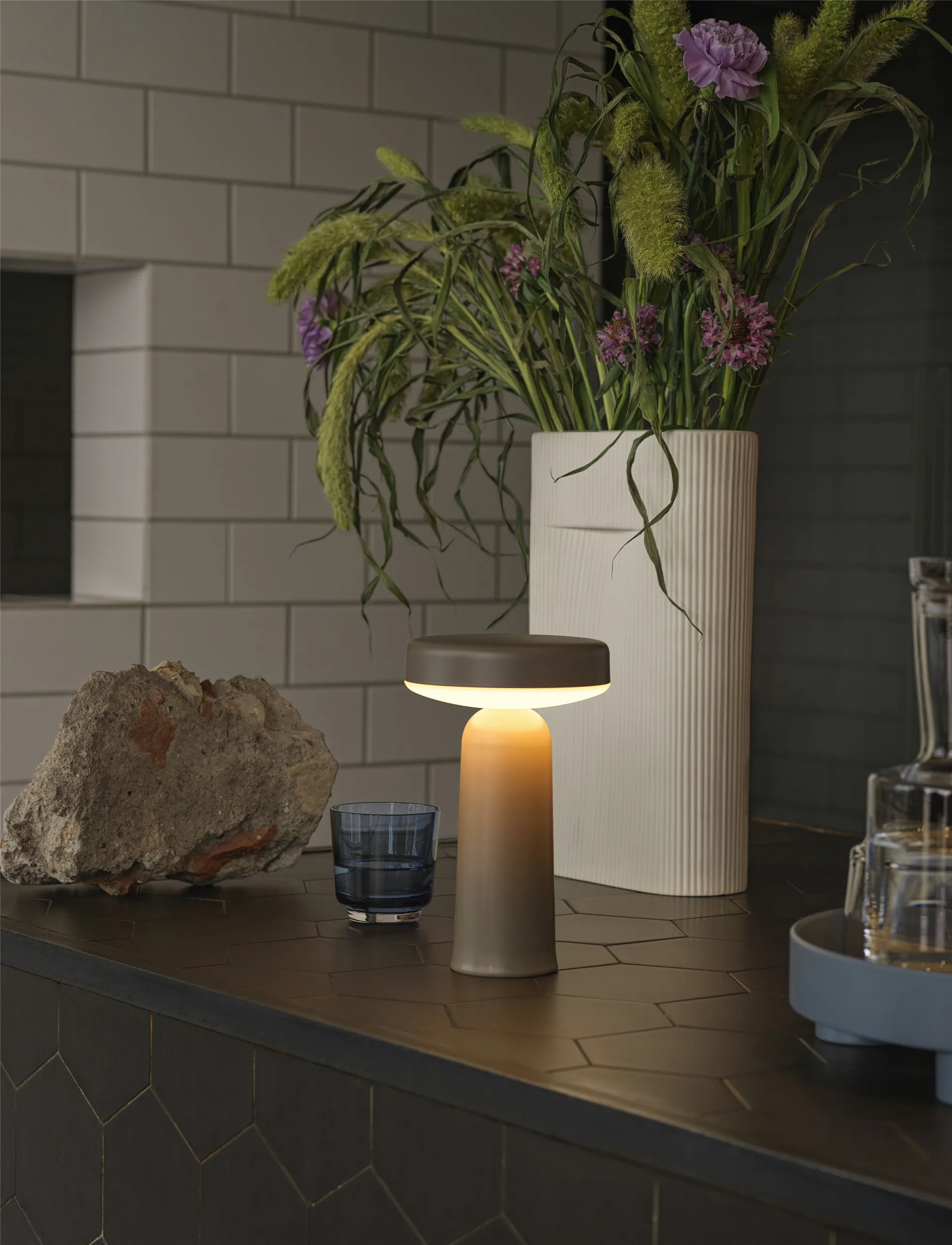 Ease portable table lamp 21.5 cm, Taupe Muuto