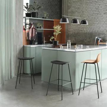 Fiber Tube Bar Chair With Back Rest 65 Cm - Ochre-Black (plastic) - Muuto