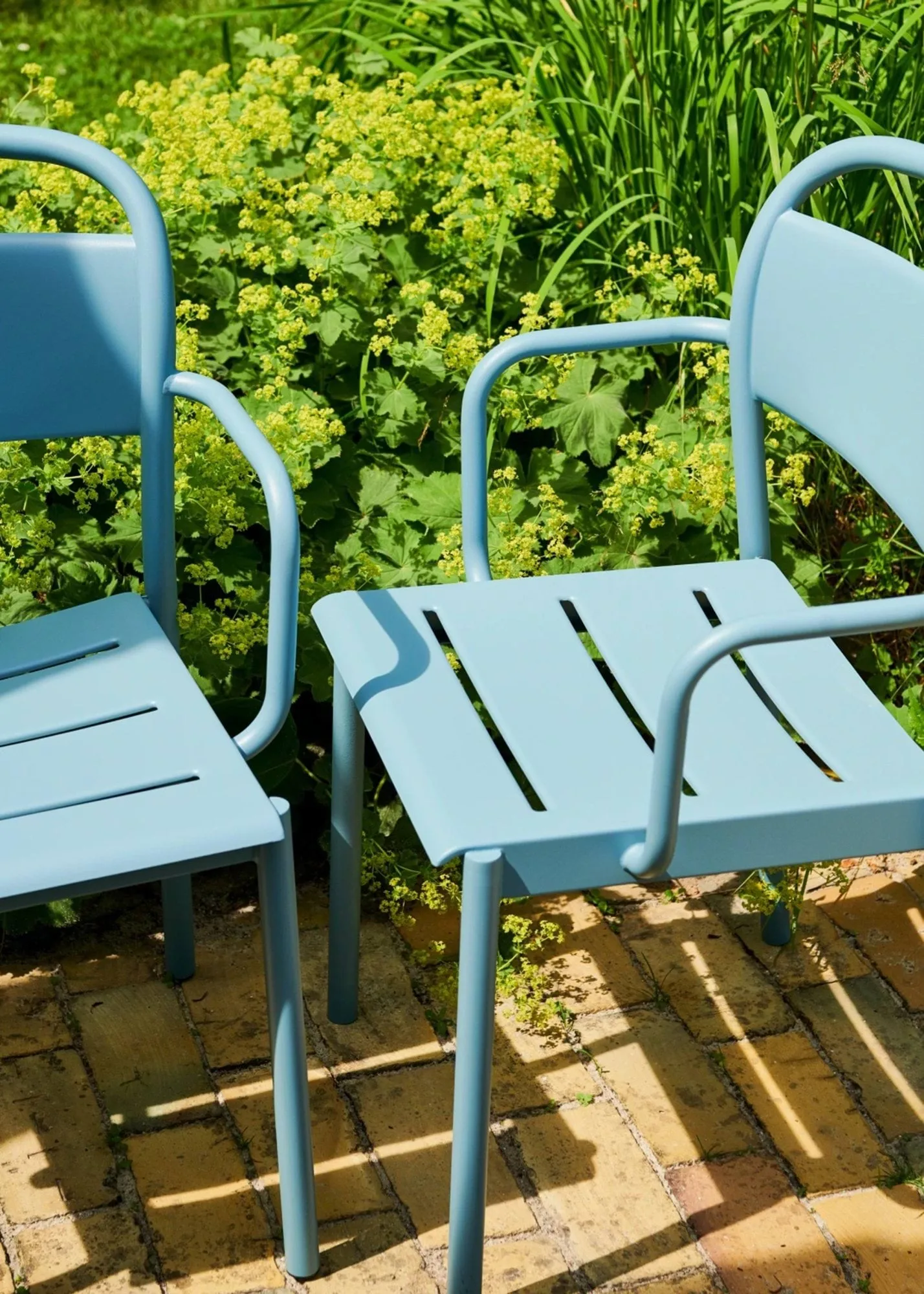Linear steel armchair, Pale blue Muuto