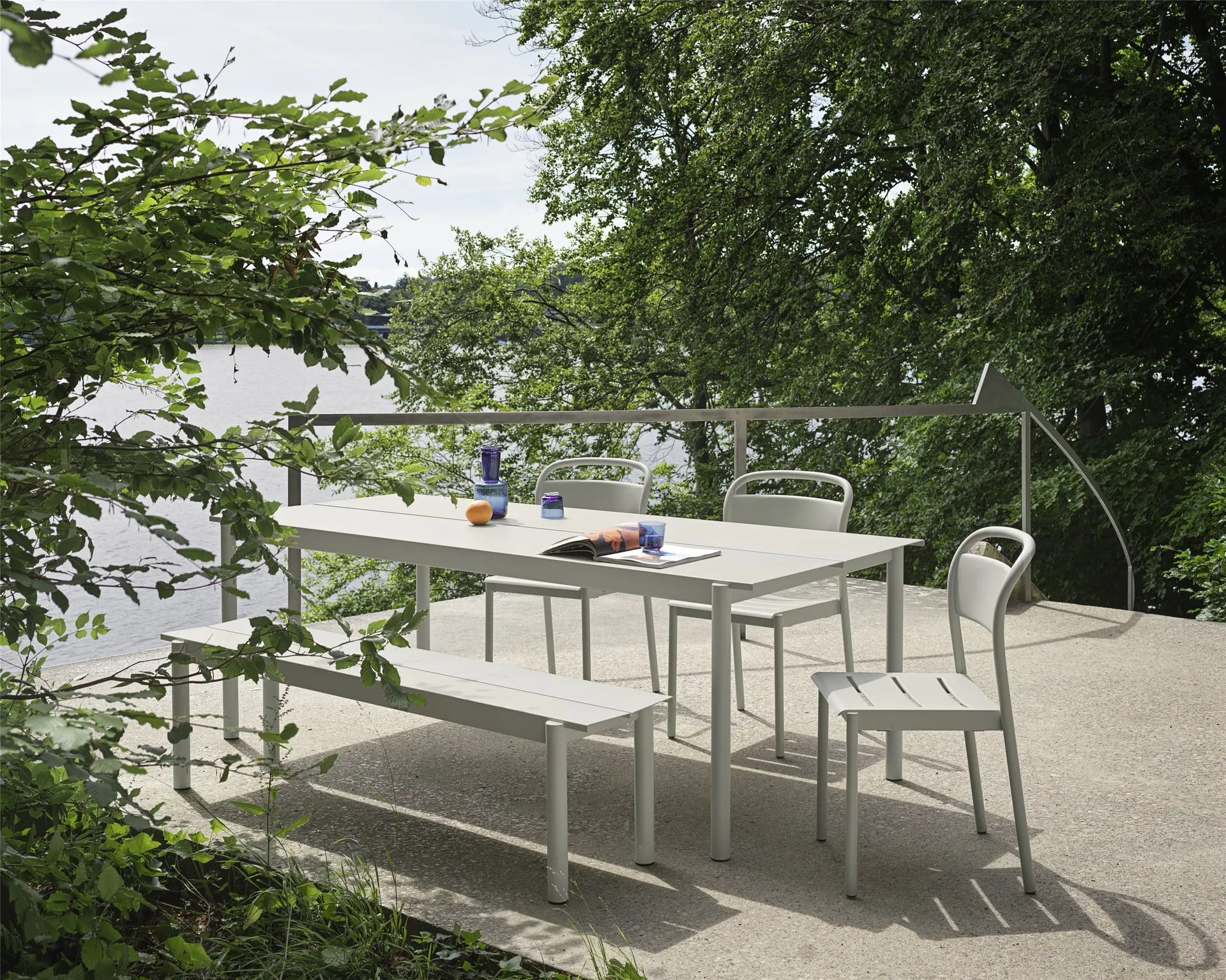 Linear steel table 75x200 cm, Grey Muuto