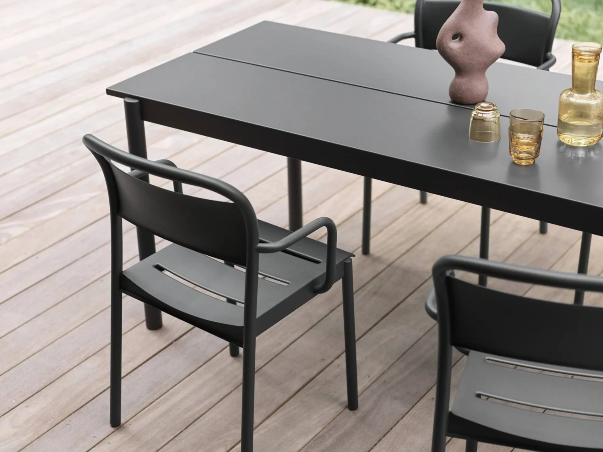 Linear steel table table 220x90 cm, Black (RAL 7021) Muuto