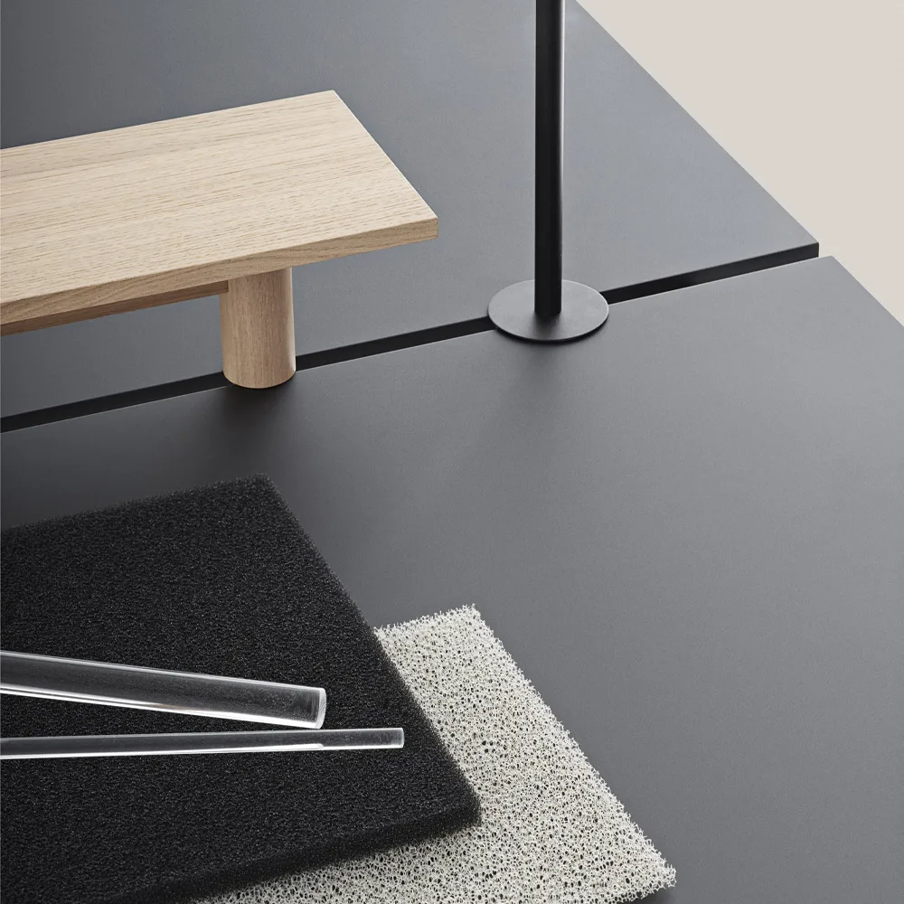 Linear System tray, Oak Ø24 cm Muuto