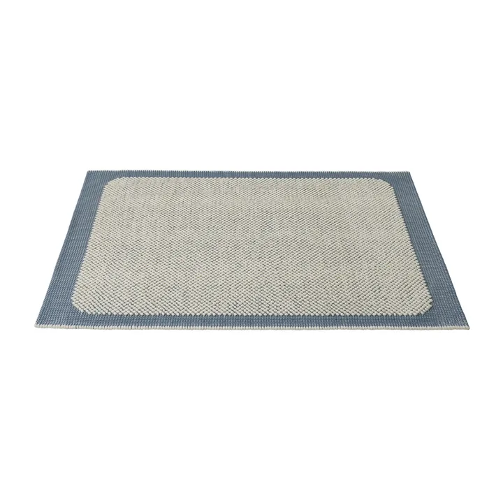 Pebble rug 170x240 cm - Pale blue - Muuto