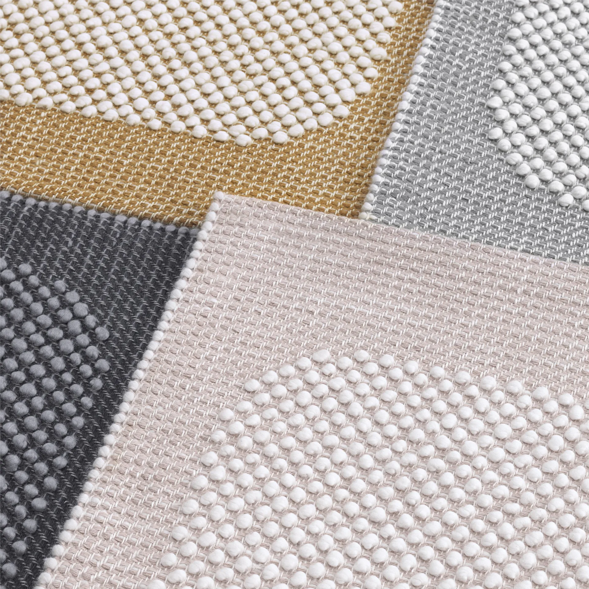 Pebble rug 170x240 cm, Pale rose Muuto