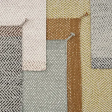 Ply wool rug 200x300 cm - Light Rose - Muuto
