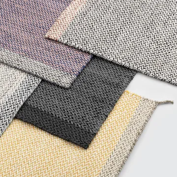 Ply wool rug 85x140 cm - yellow - Muuto