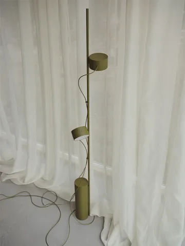 Post floor lamp - Brown-green - Muuto