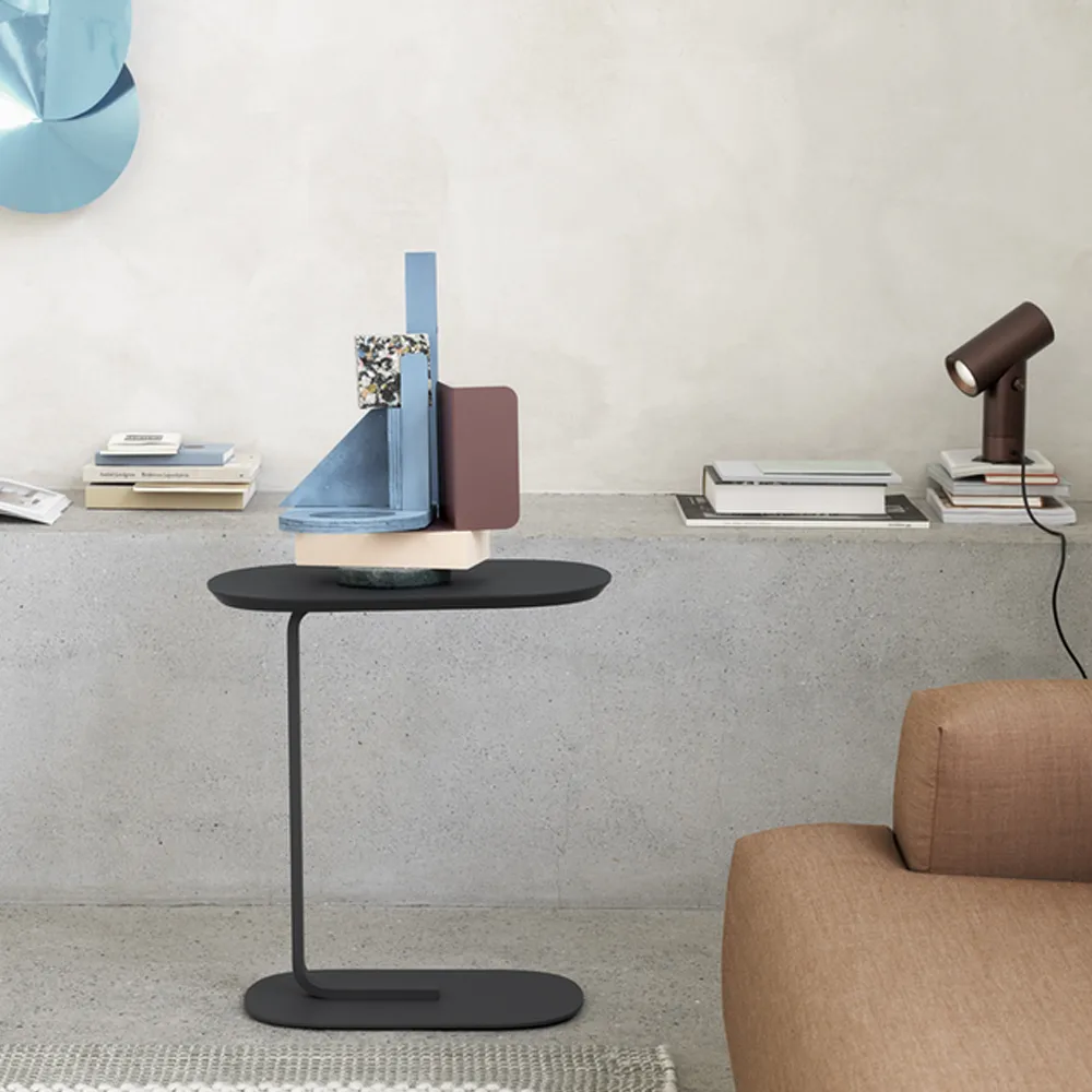 Relate Side table H: 73.5 cm, Dark green Muuto