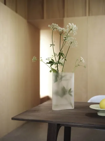 Ridge vase frosted glass 48,5 cm - Light orange - Muuto