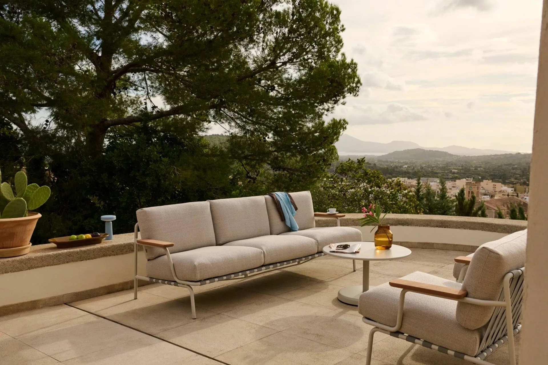 Settle 3-seater sofa, Laze 1 Grey Muuto