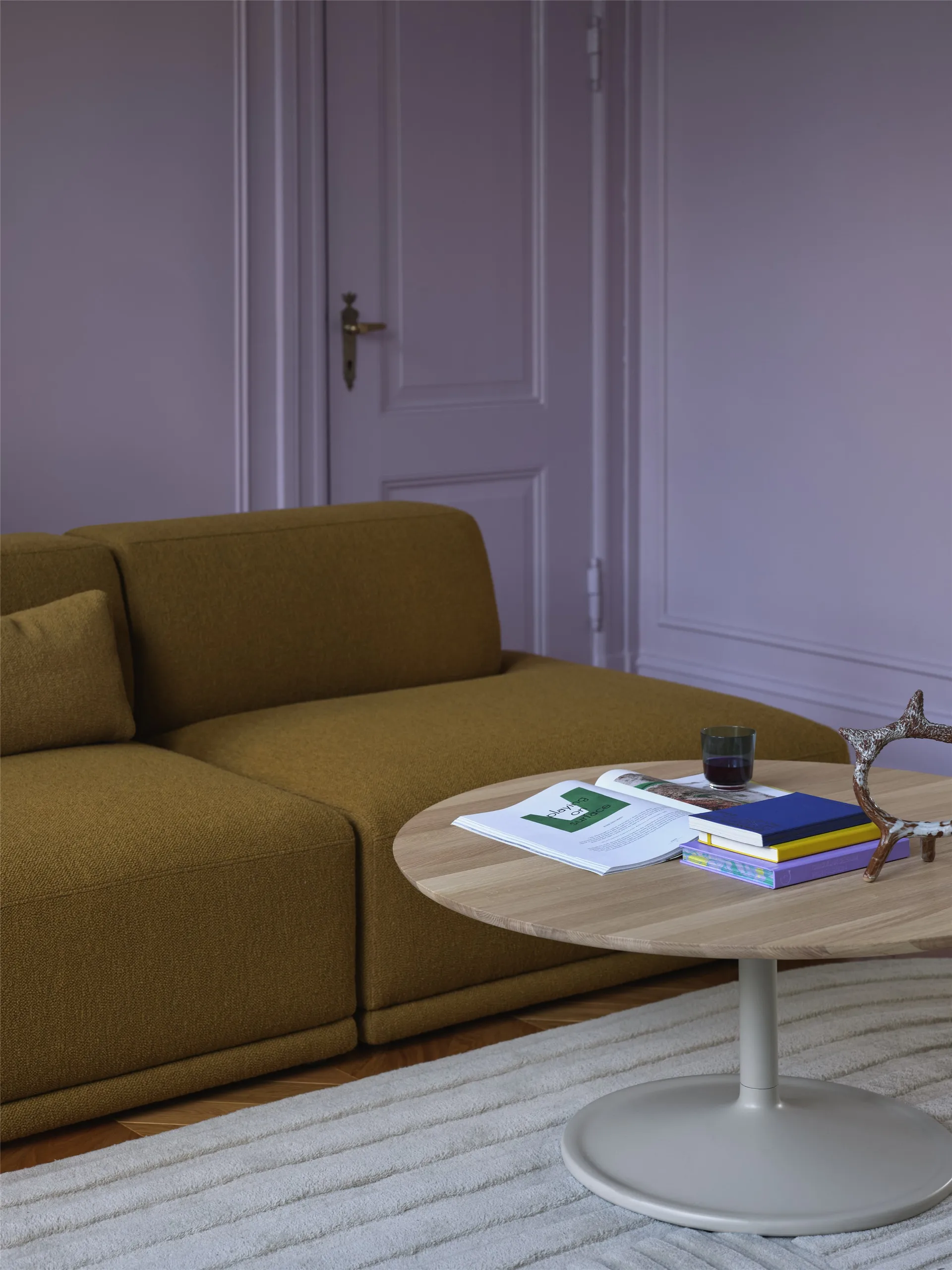 Soft coffee table Ø95 cm, Solid oak-grey Muuto