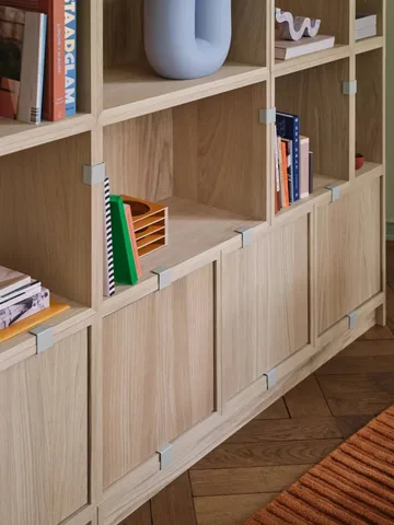 Stacked 2.0 shelving with back plate, large - oak - Muuto