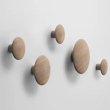 The Dots clothes hook oak - Ø9 cm - Muuto