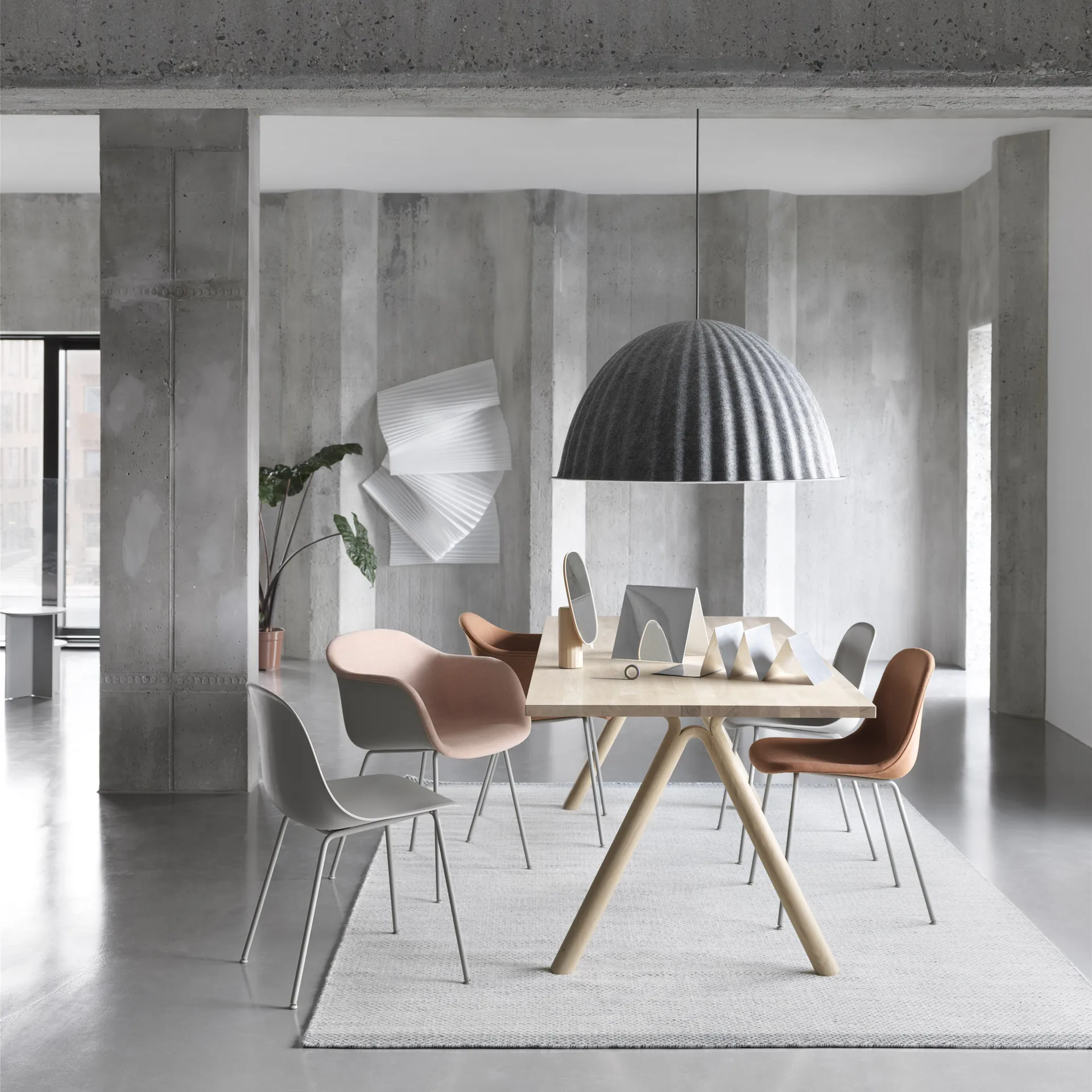Under the Bell ceiling lamp Ø 82 cm, dark grey Muuto