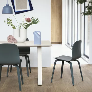 Visu chair wooden base - dark green - Muuto