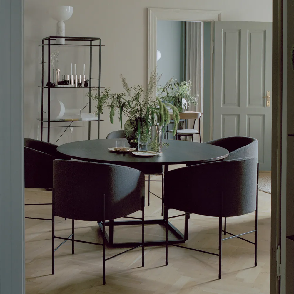 Florence round dining table, Gris du marais marble. ø120 cm. black stand New Works