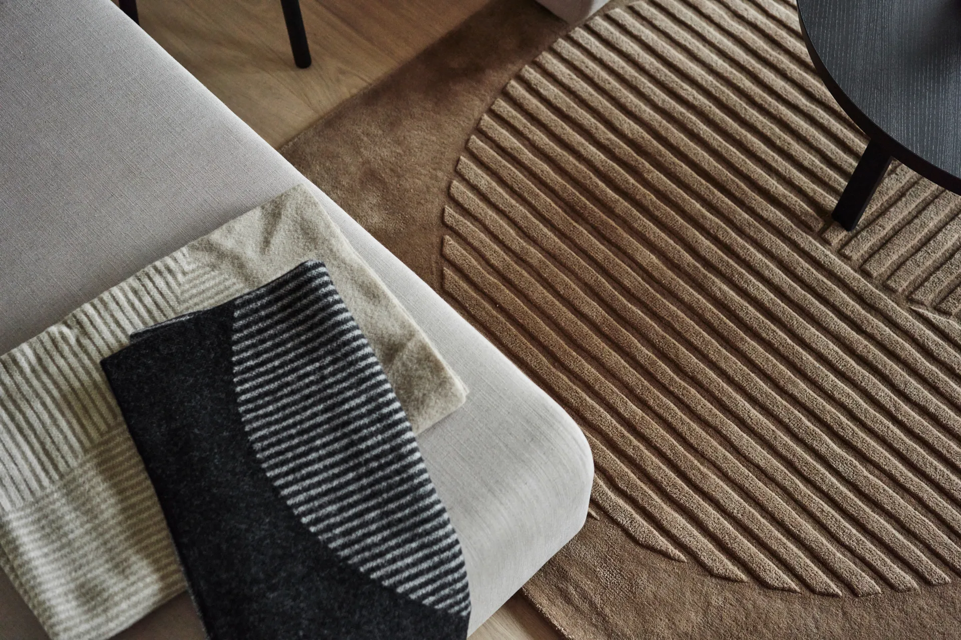 Levels Circles wool rug, Beige, 170x240 cm NJRD