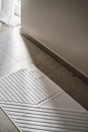 Stripes bath mat 50x90 cm - White - NJRD