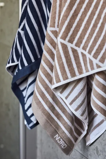 Stripes bath towel 70x140 cm - Beige - NJRD