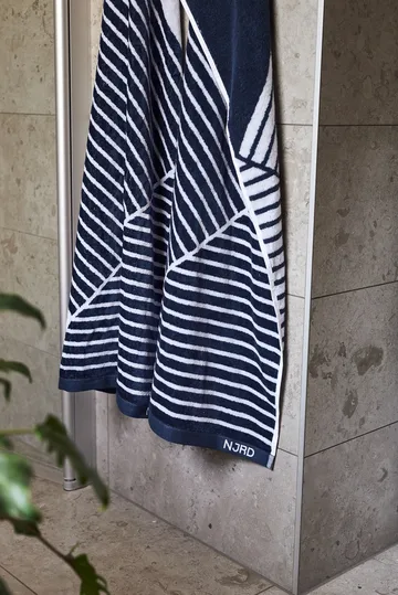 Stripes bath towel 70x140 cm - Blue - NJRD