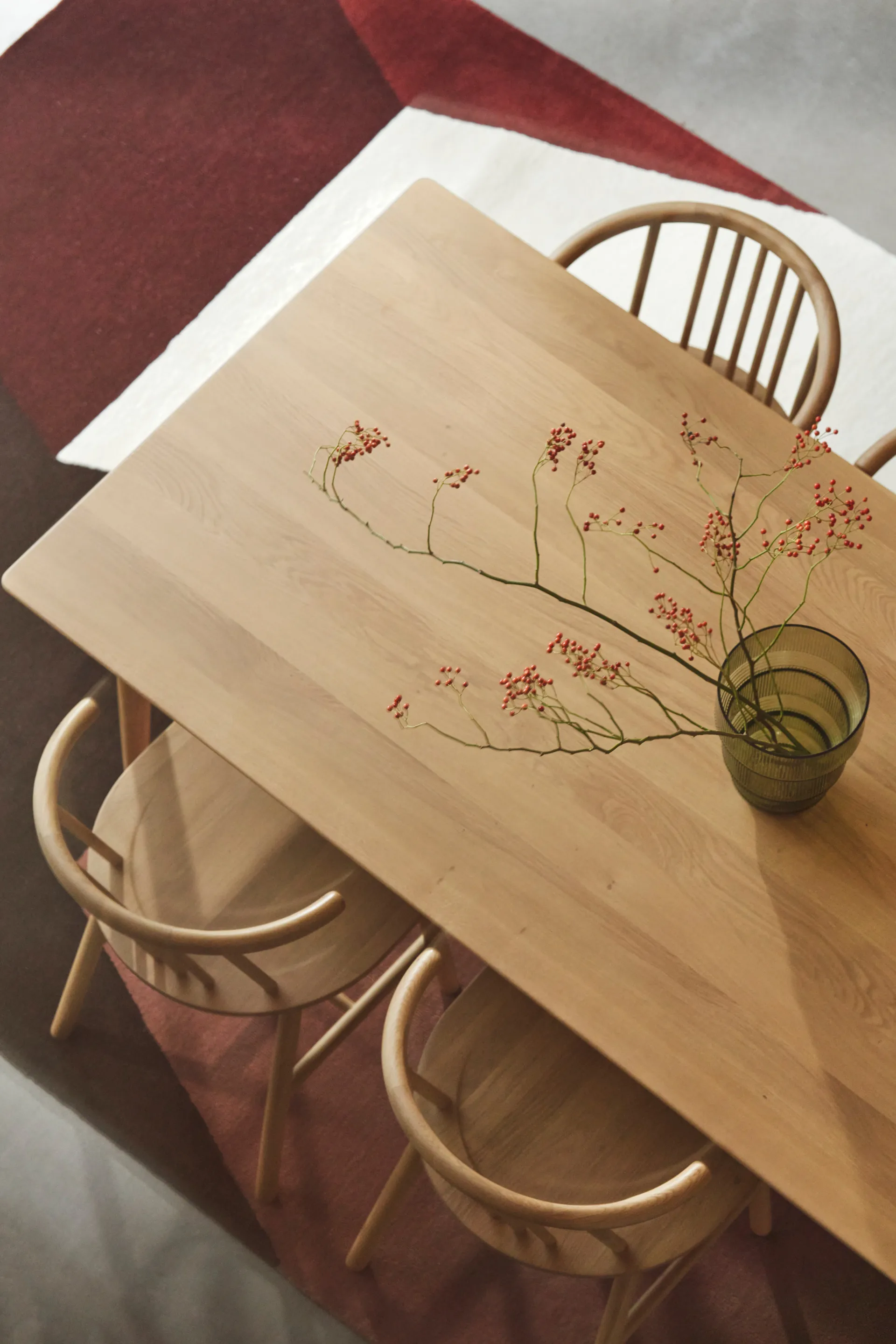 VIOR dining table 200 cm + chair 6‑pack – Lacquered oak‑natural,  NJRD