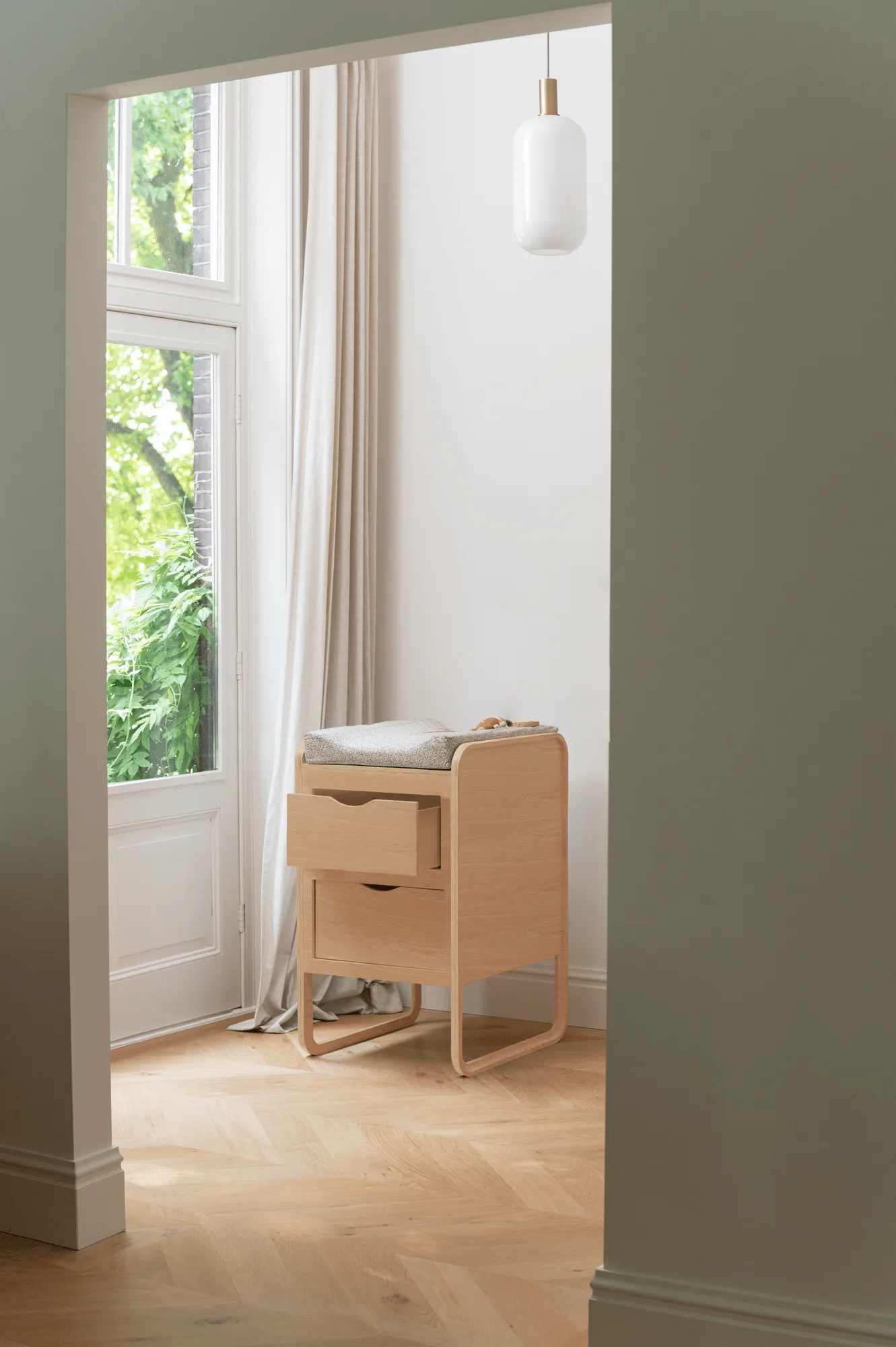 Form changing table 65.4x56x95 cm, Oak Nofred