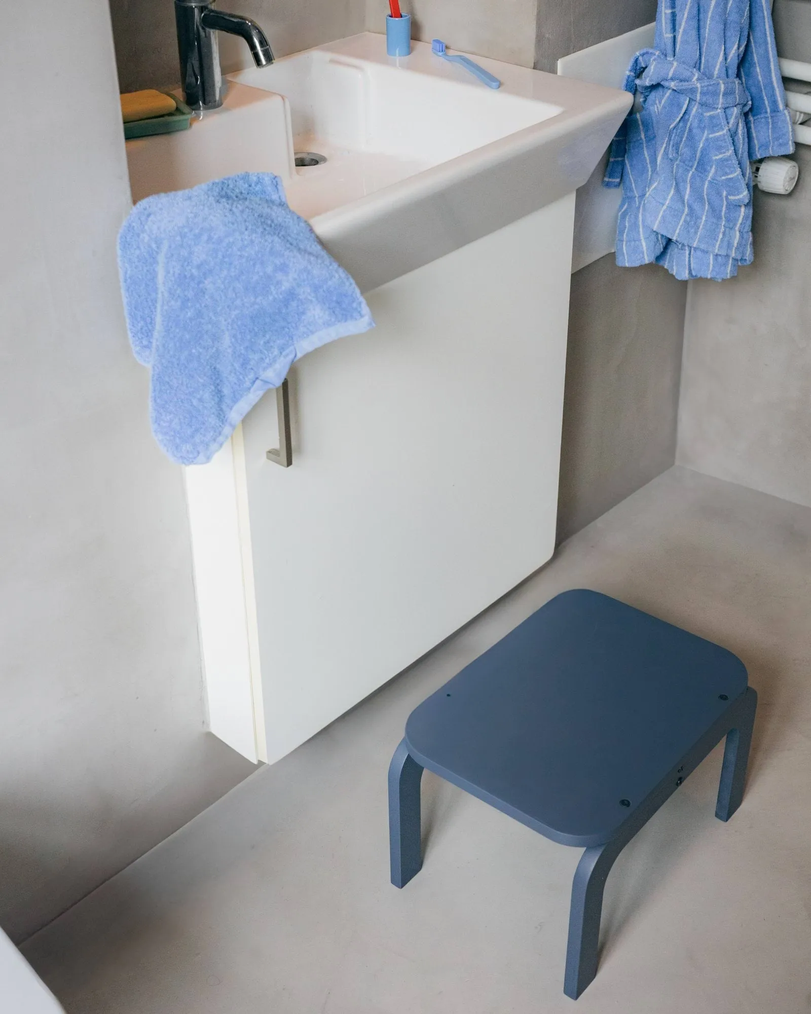 Kiddo Step Seat stool, Blue Nofred