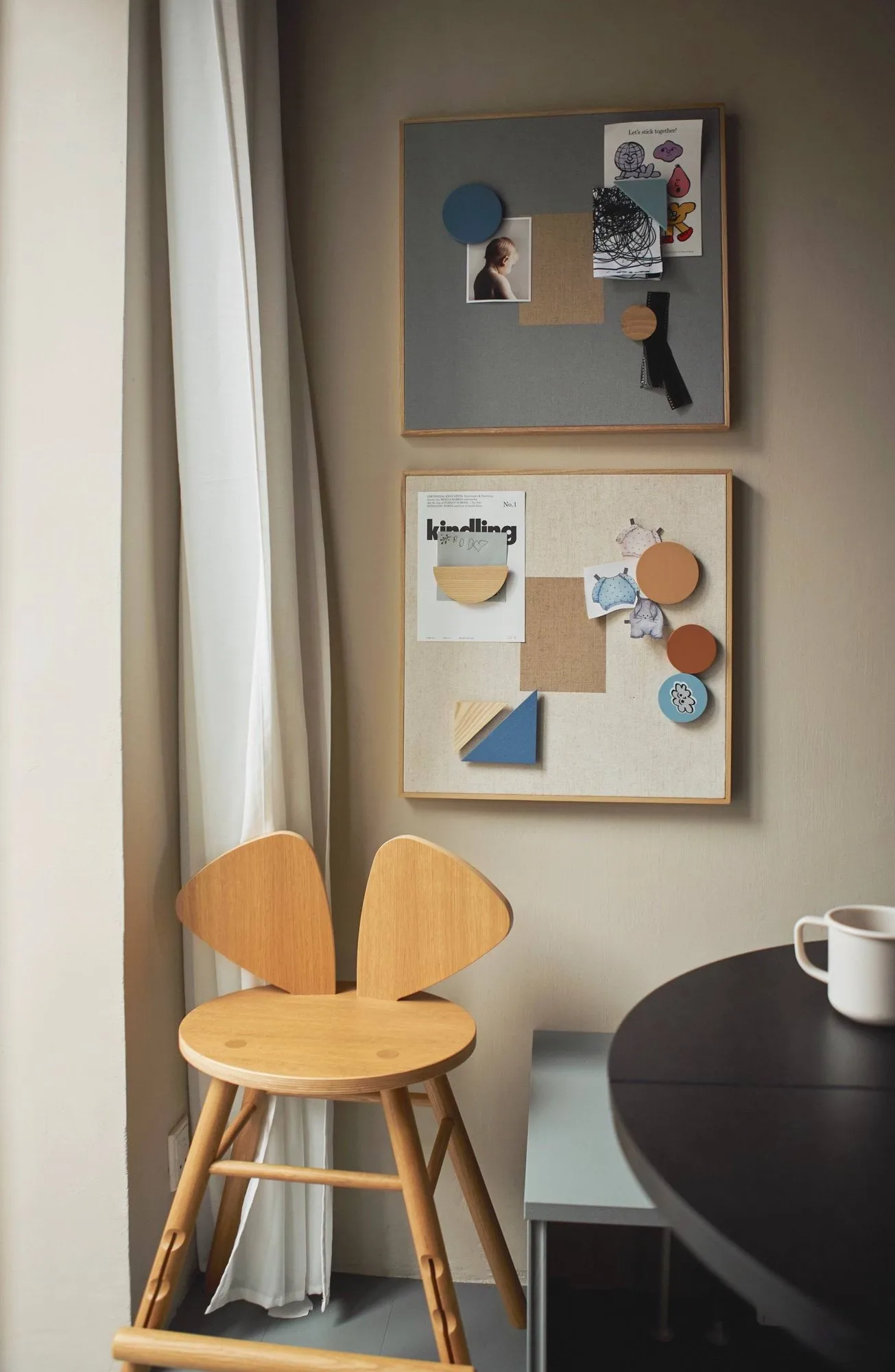 Noticeboard bulletin board + 3 magnets, Sand Nofred