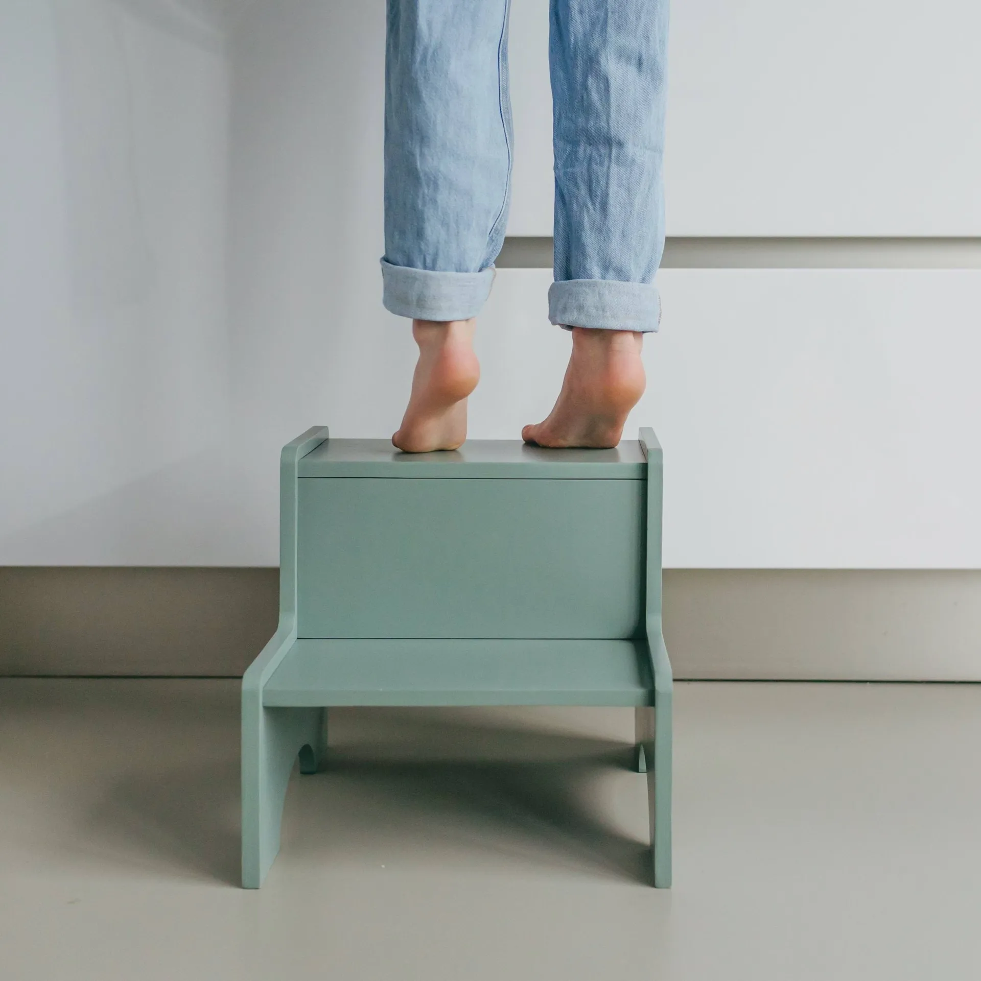 Step Up children's stool, Olive green Nofred