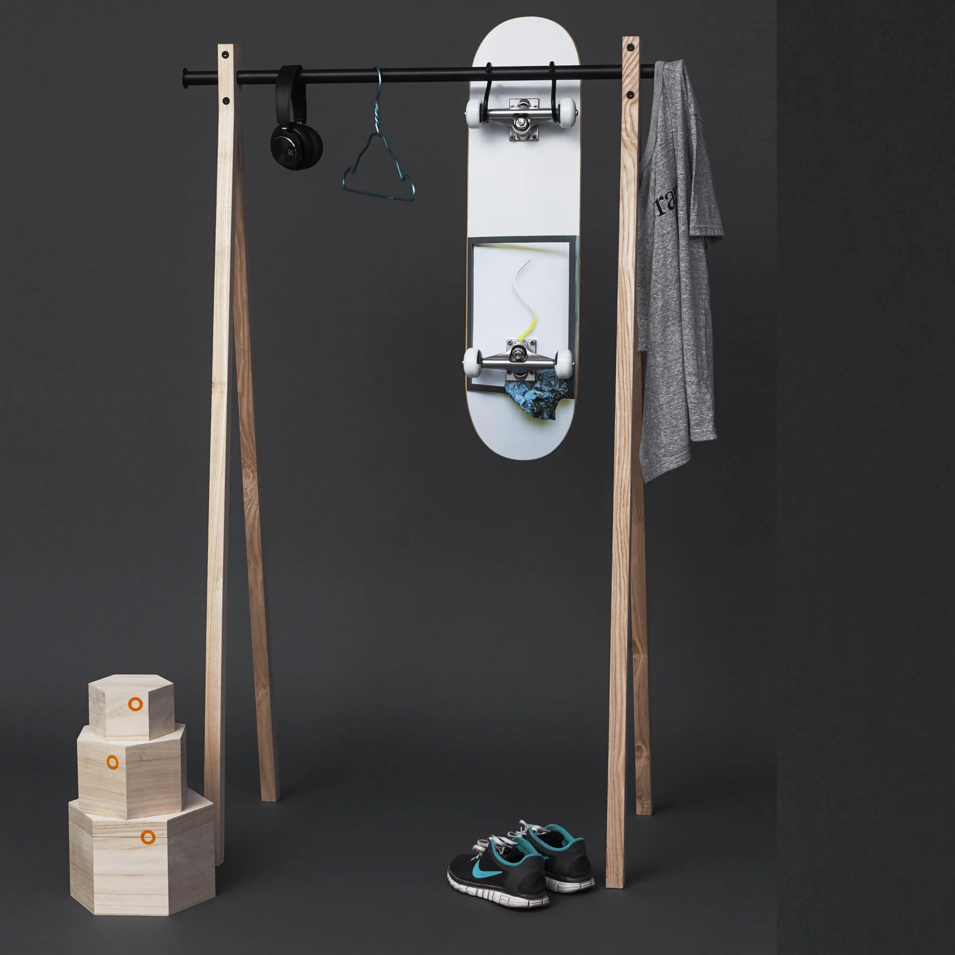 Dress Up 90 hanger, natural-black Nomess Copenhagen