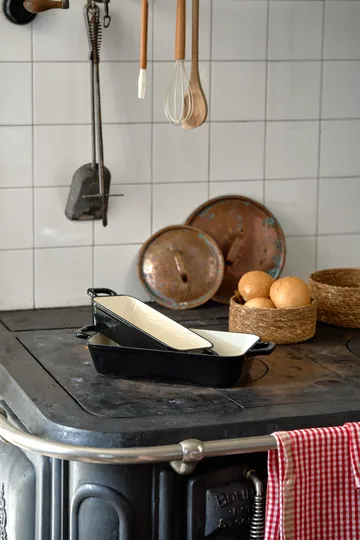 Nordwik cast iron baking dish, 33x22 cm - Black - Nordwik