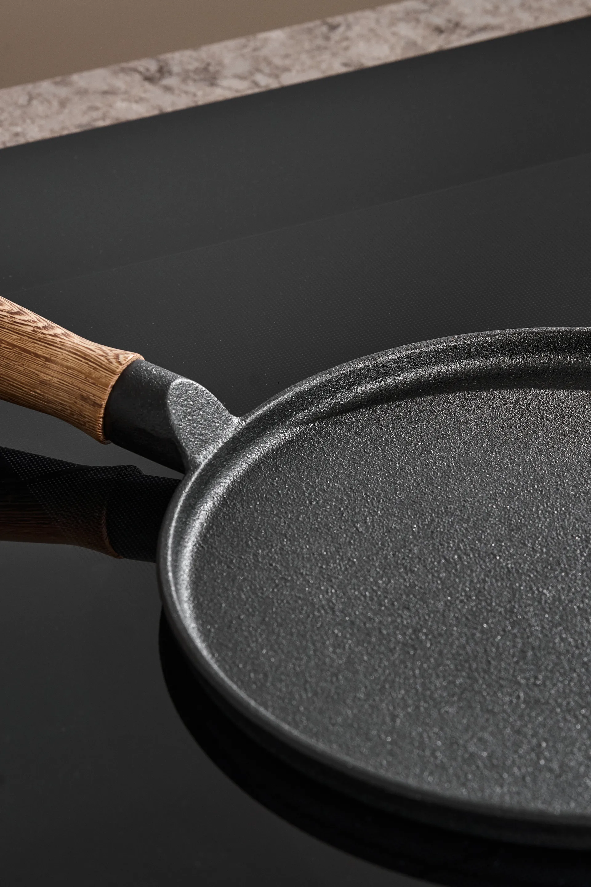 Nordwik cast iron pancake pan with wooden handle, 23 cm Nordwik