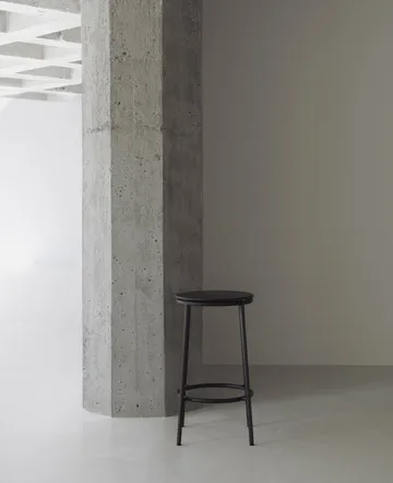 Circa barstool 65 cm - Black aluminium - Normann Copenhagen