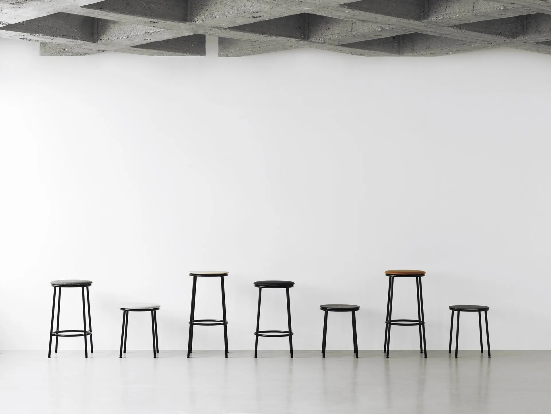 Circa barstool 65 cm, Black oak Normann Copenhagen