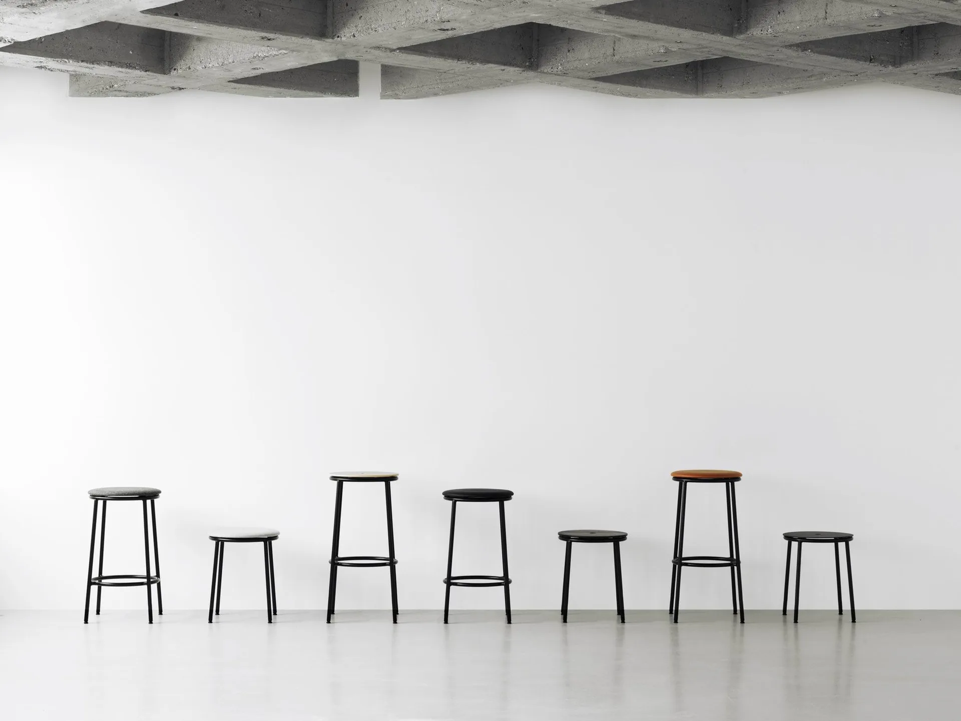 Circa stool 45 cm, Black aluminium Normann Copenhagen