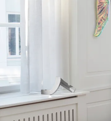 Crooked candle holder 2 - Warm grey - Normann Copenhagen