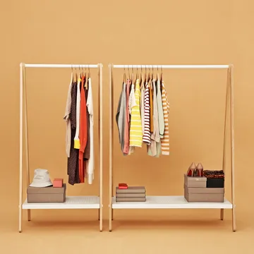 Toj hanger - White, stand in ash - Normann Copenhagen