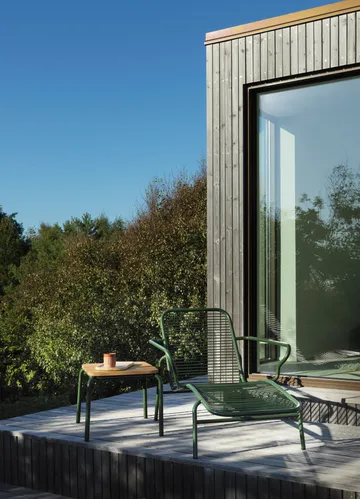 Vig Chaise Lounge sunbed - Green - Normann Copenhagen