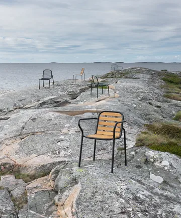 Vig Robinia armchair - Black - Normann Copenhagen