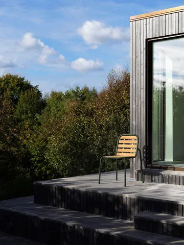 Vig Robinia chair - Green - Normann Copenhagen